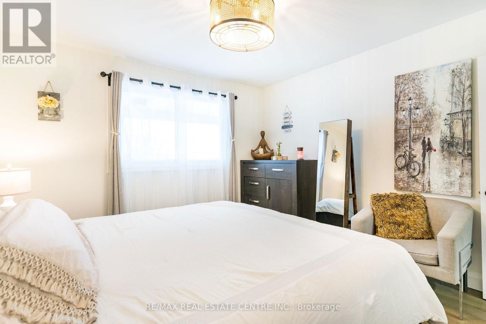 242 MOUNTAIN ROAD Image 12
