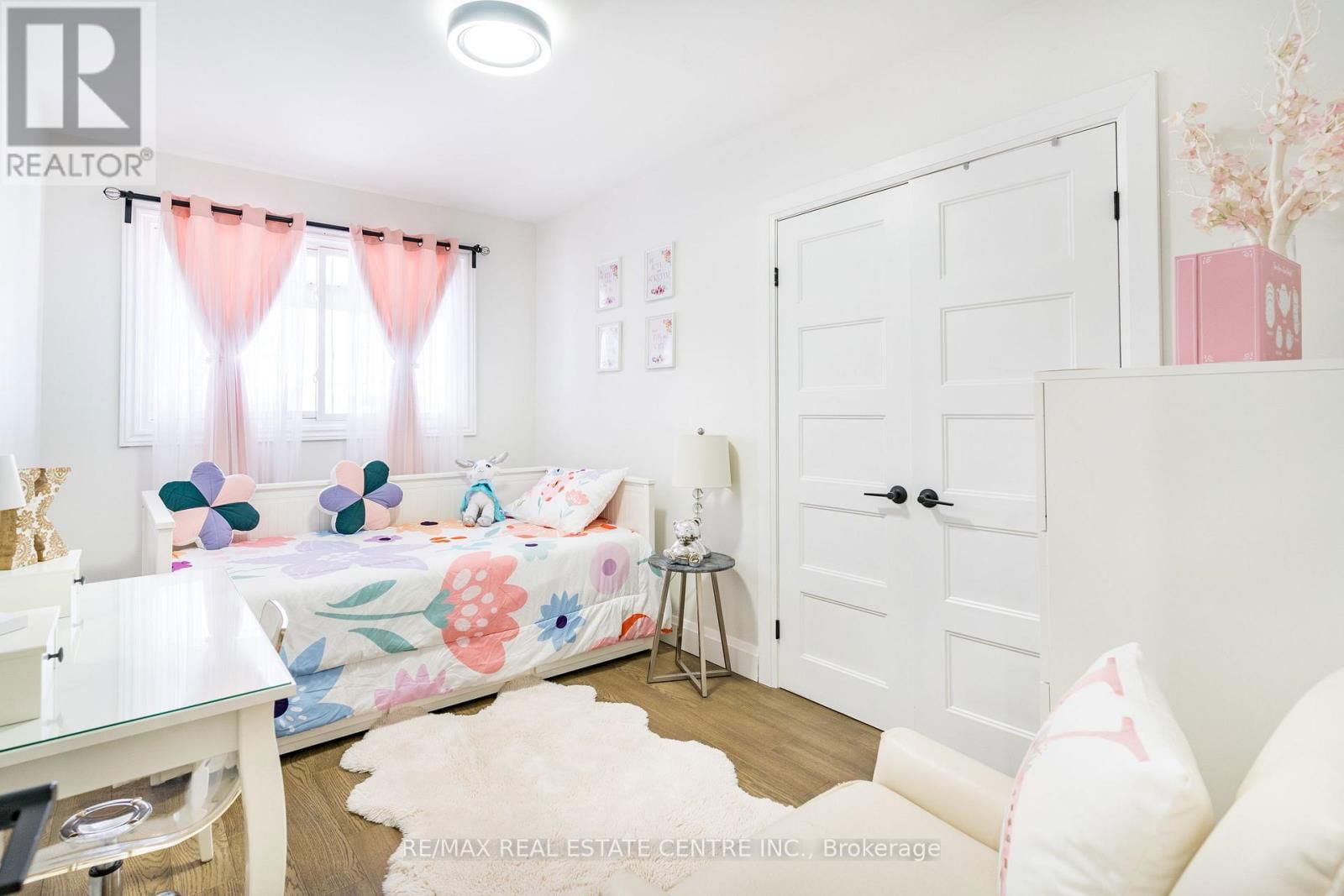 242 MOUNTAIN ROAD Image 13
