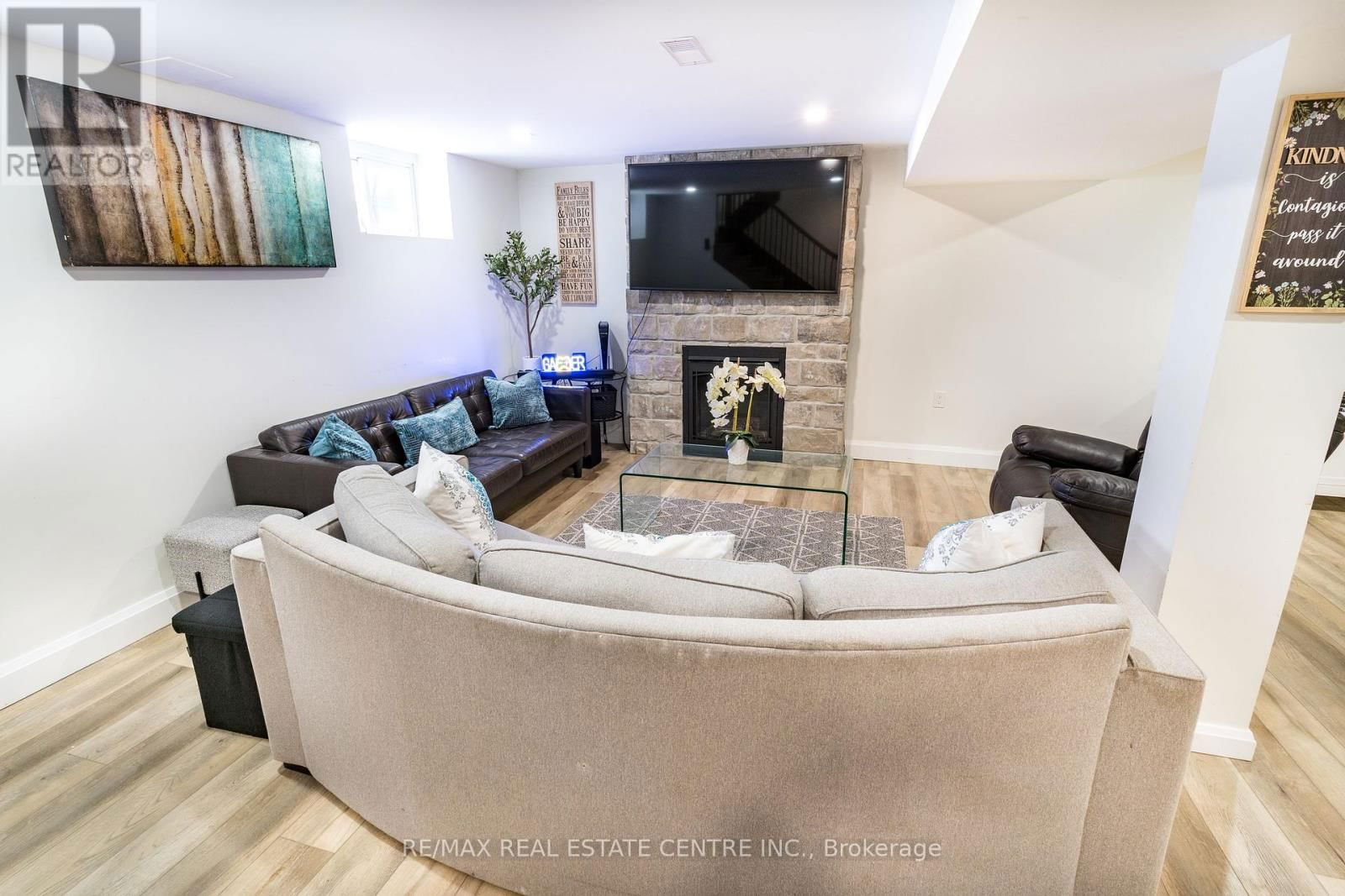 242 MOUNTAIN ROAD Image 18