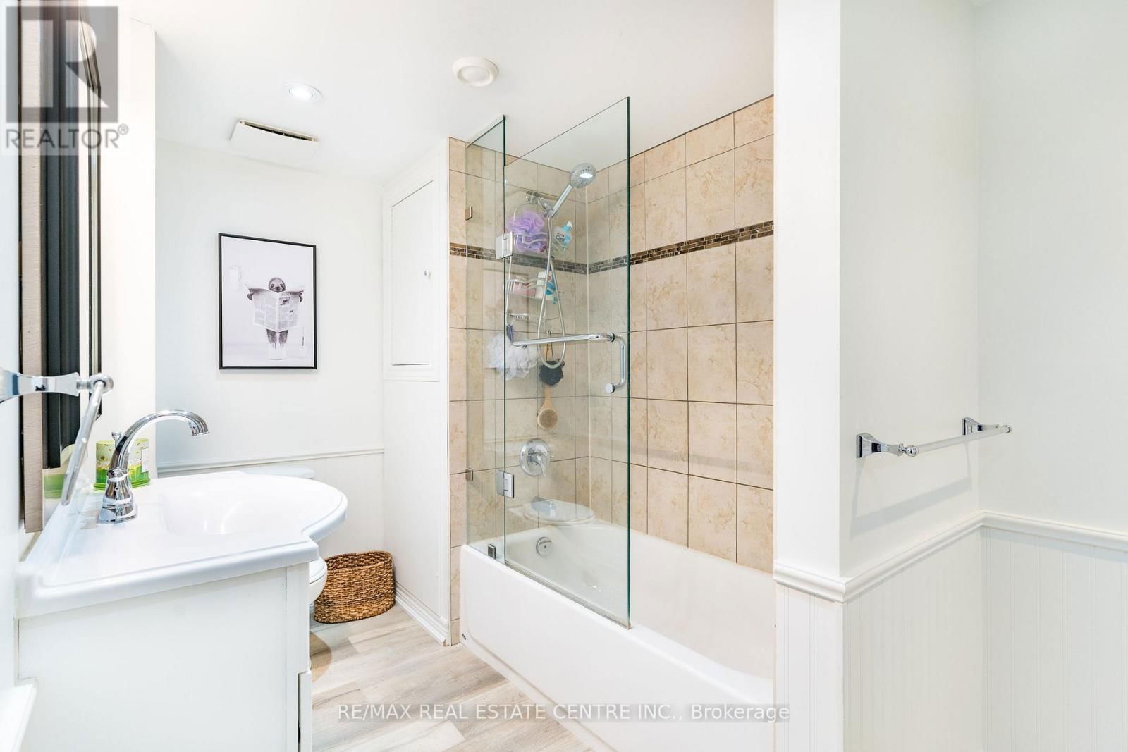242 MOUNTAIN ROAD Image 23