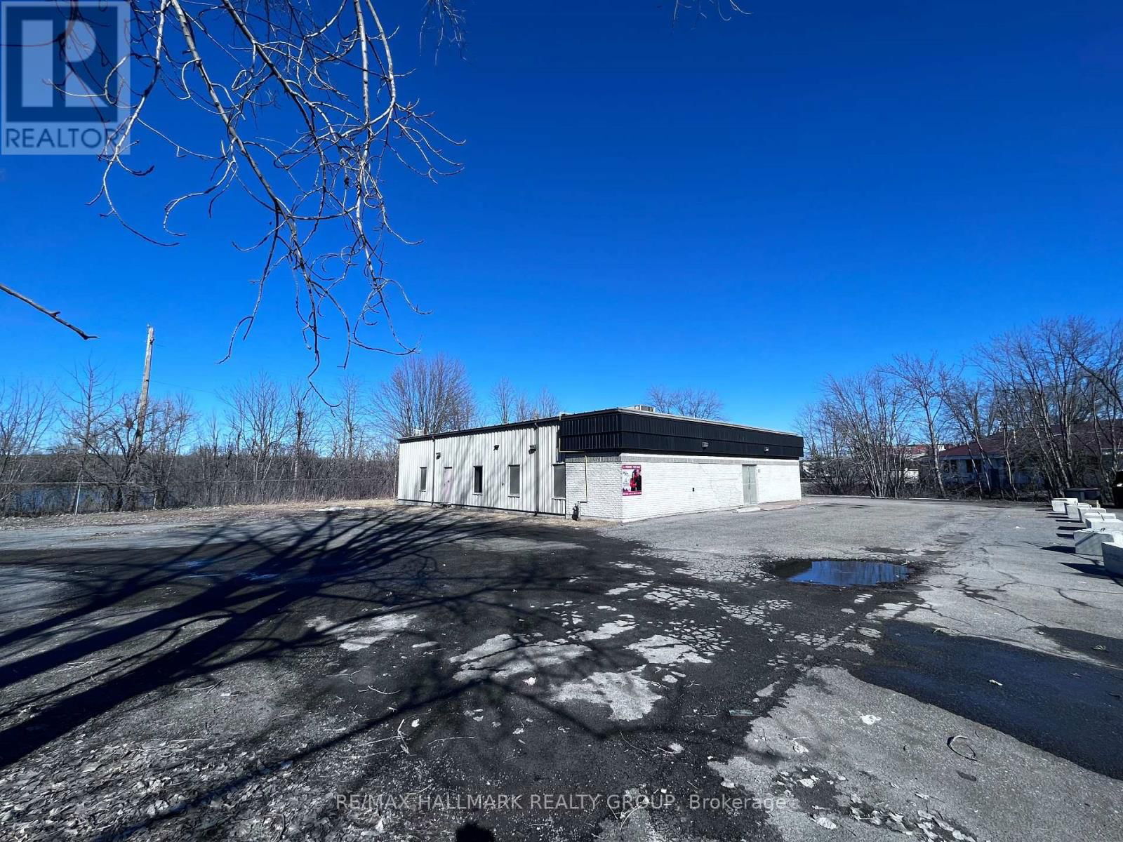 57 MAIN STREET WEST Image 1