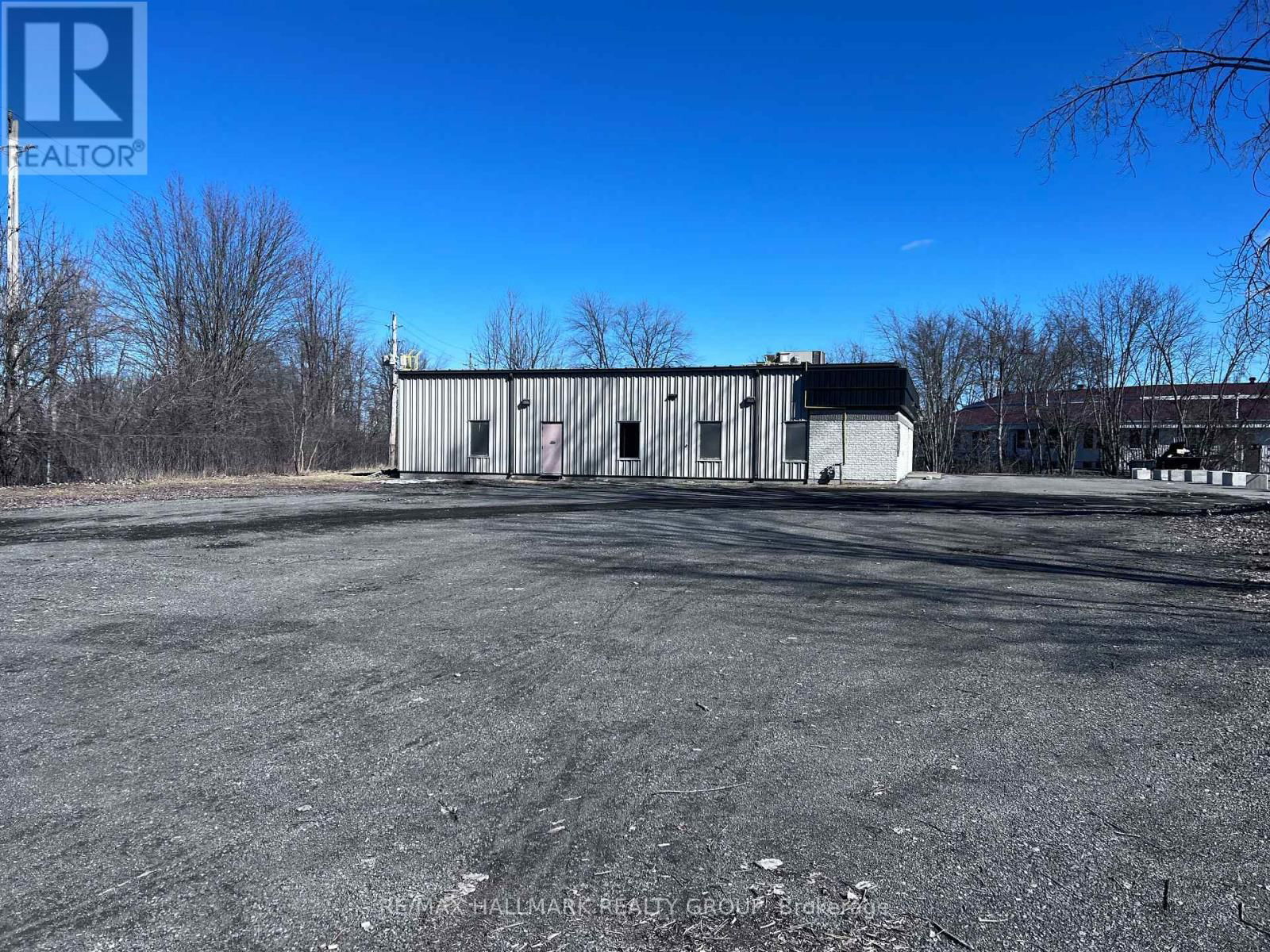 57 MAIN STREET WEST Image 2