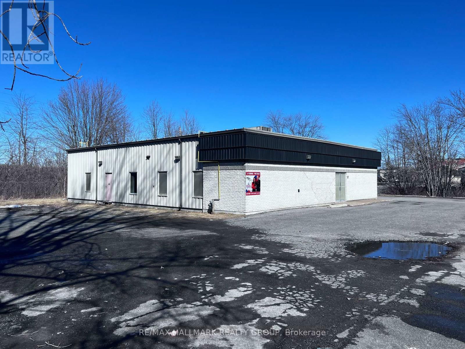 57 MAIN STREET WEST Image 3