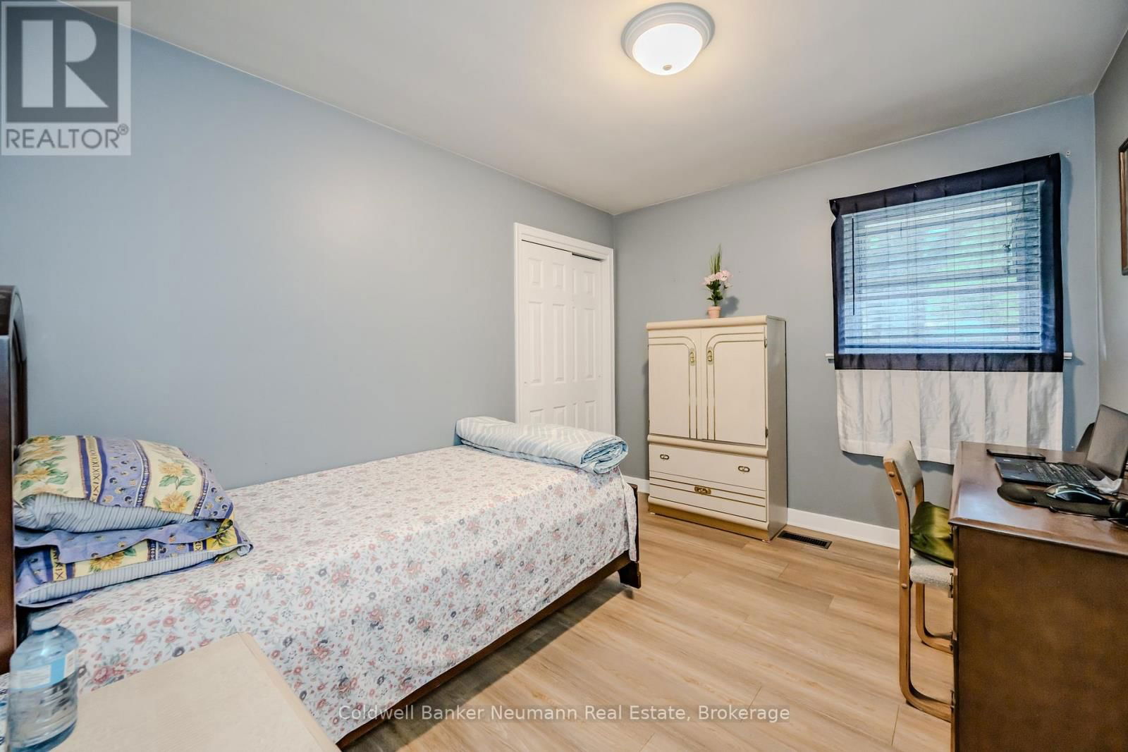 31 SHARON AVENUE Image 14