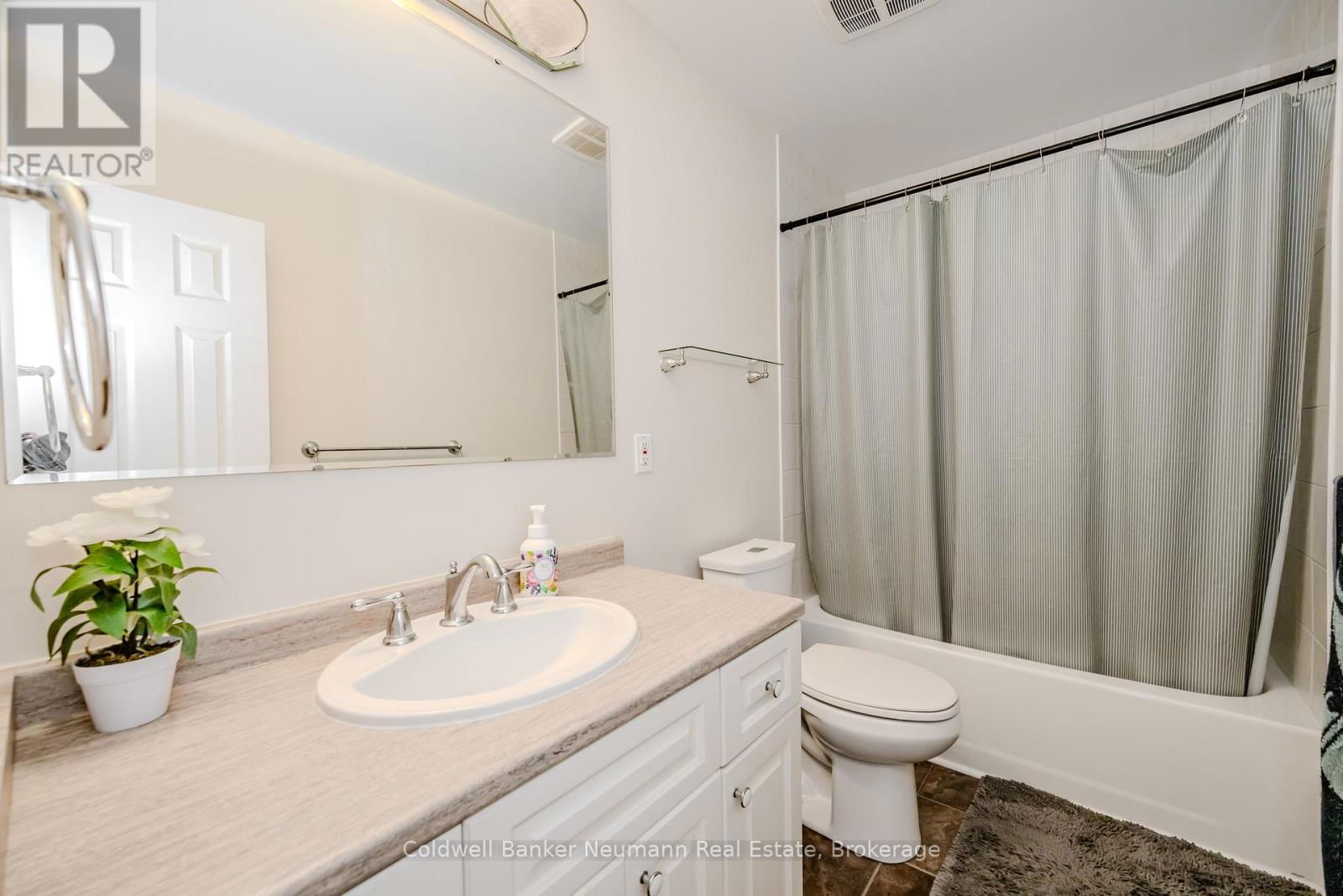 31 SHARON AVENUE Image 19