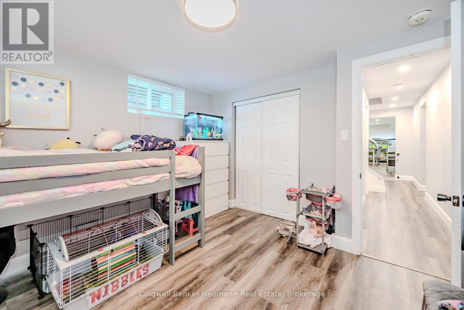 31 SHARON AVENUE Image 21