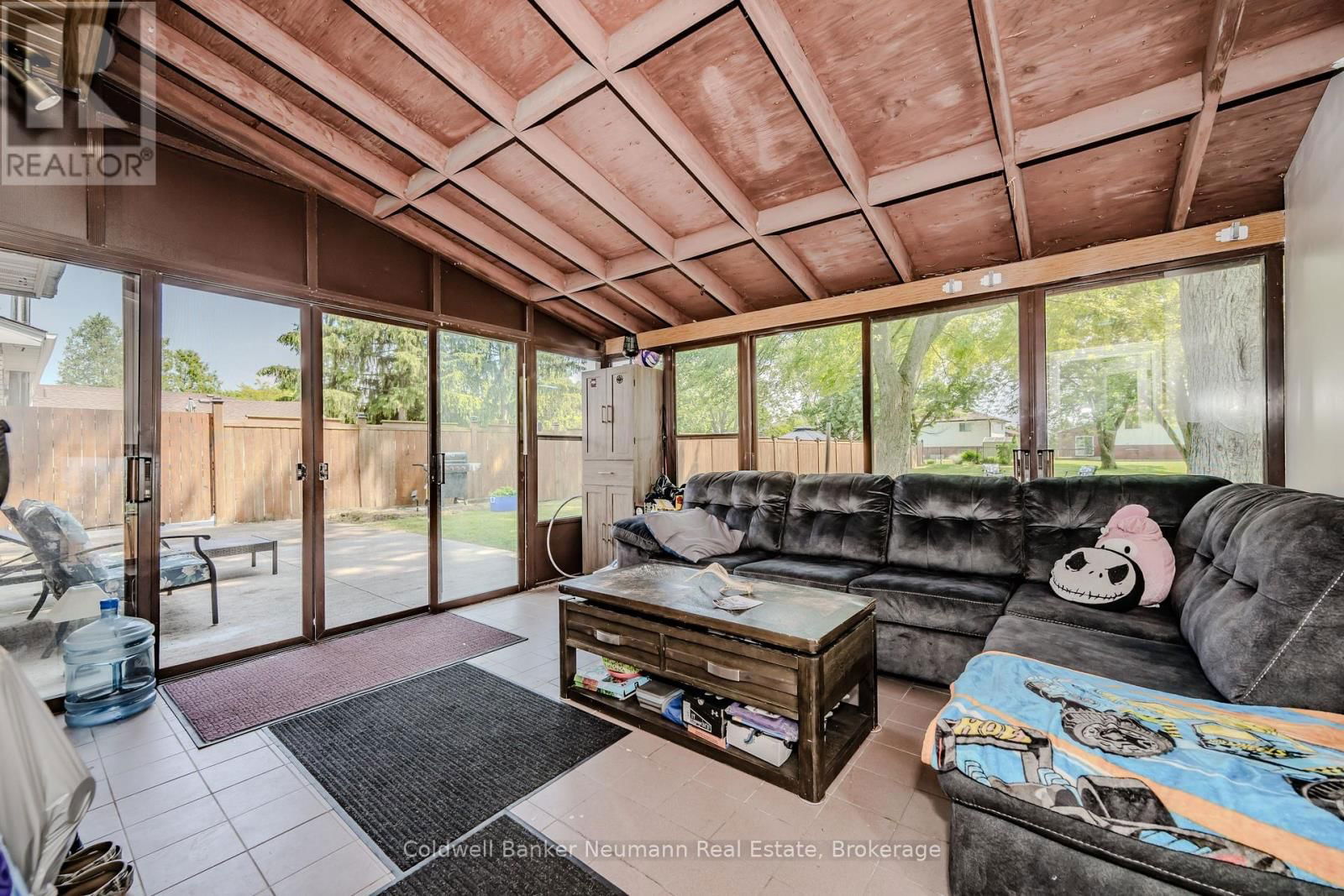 31 SHARON AVENUE Image 35