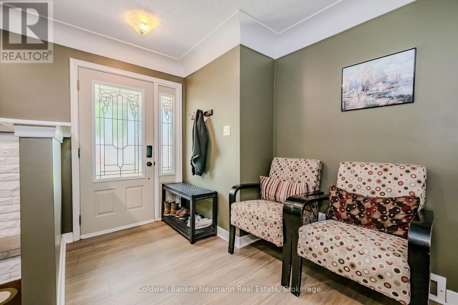 31 SHARON AVENUE Image 4