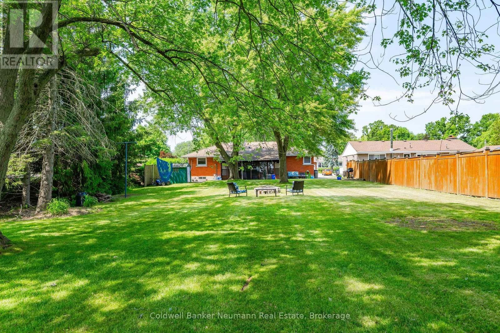 31 SHARON AVENUE Image 42