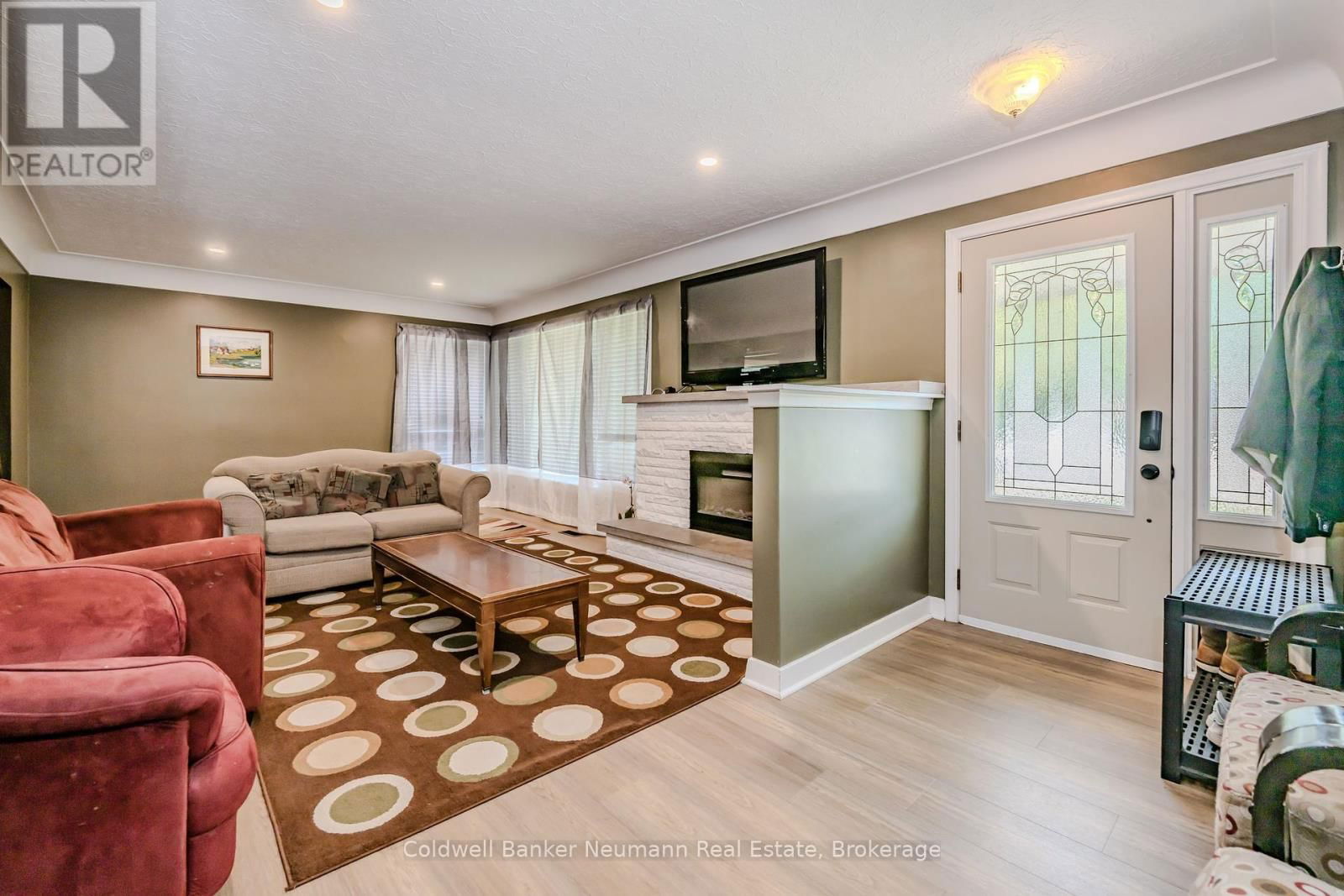 31 SHARON AVENUE Image 5