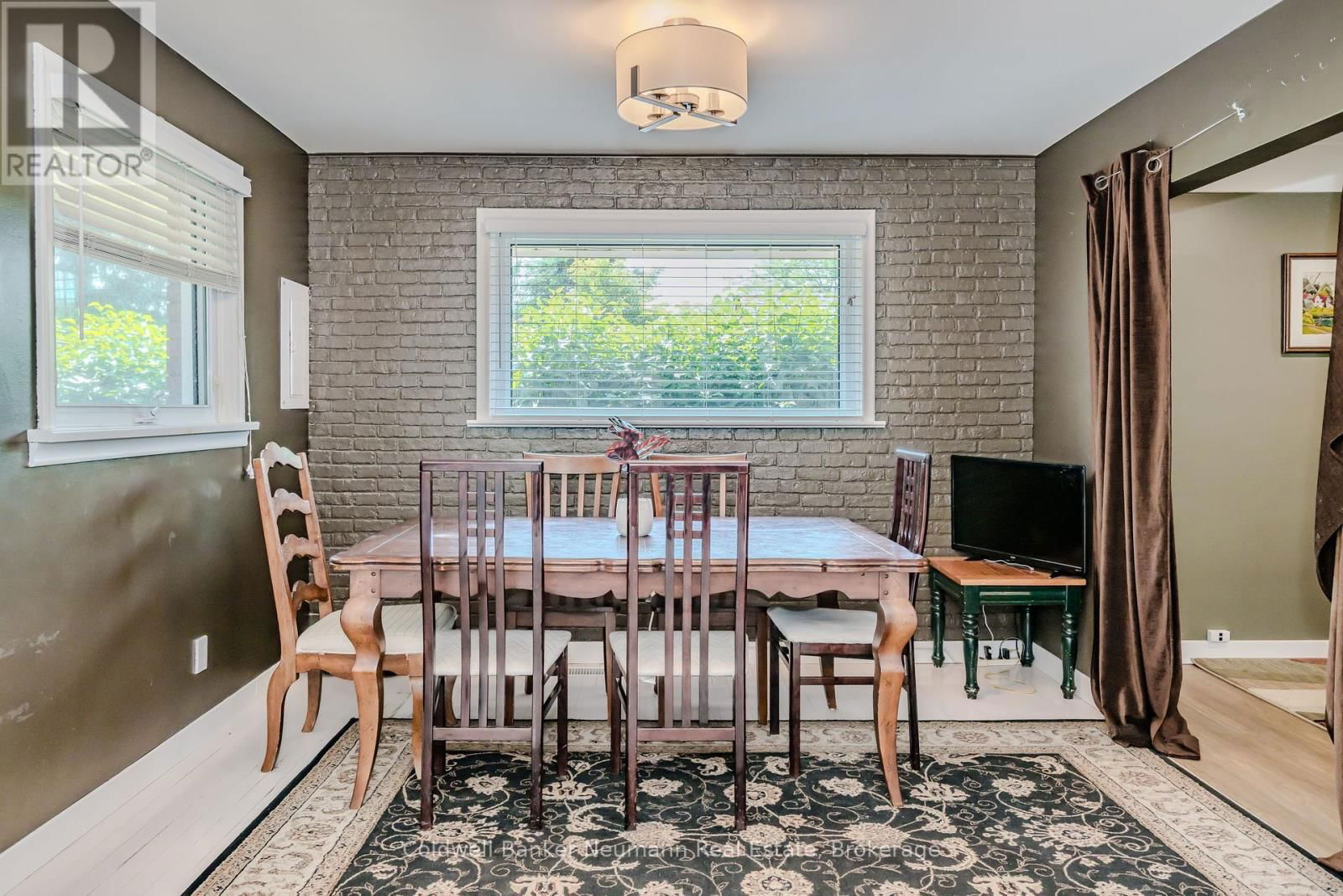 31 SHARON AVENUE Image 8