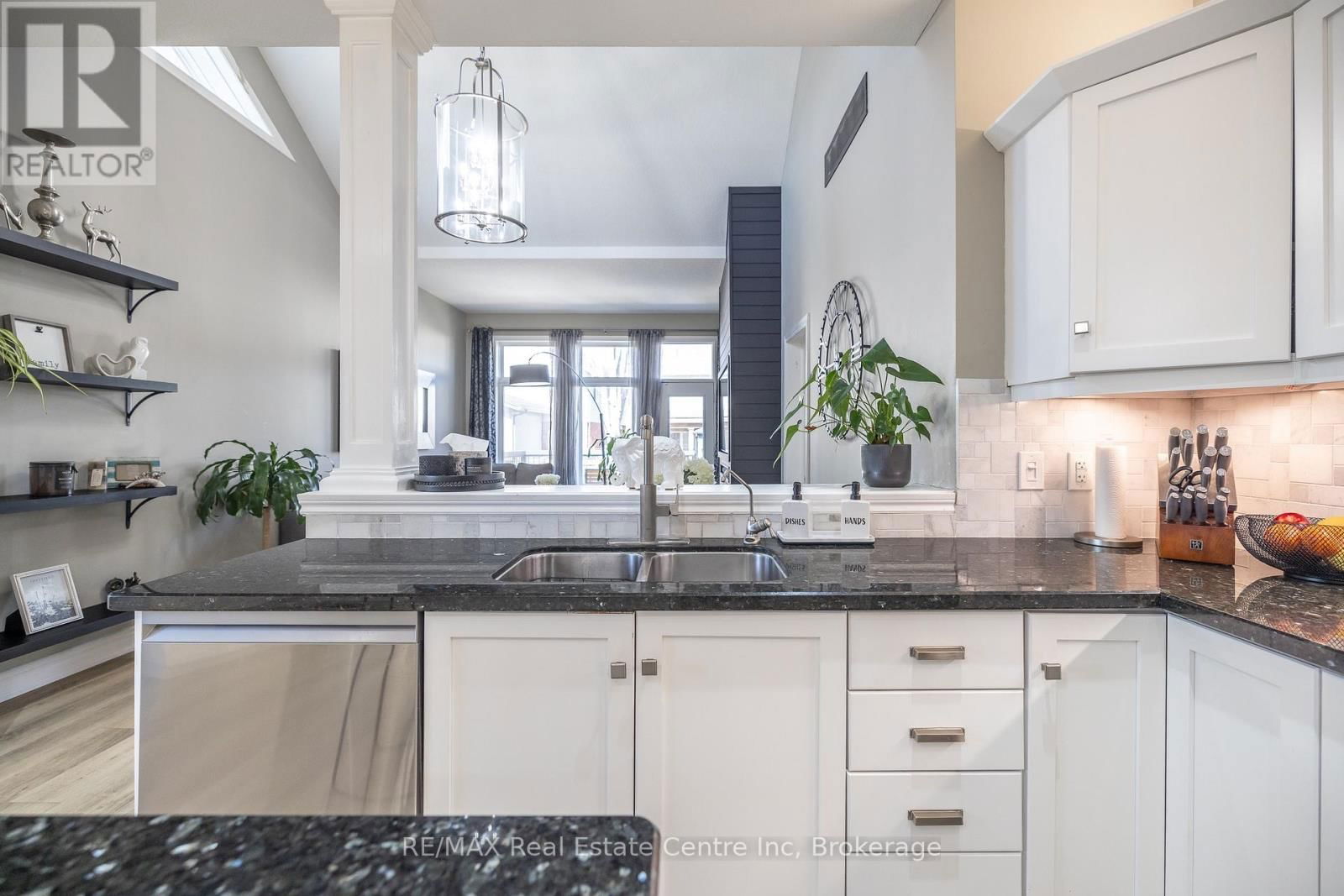 152 GOODWIN DRIVE Image 14