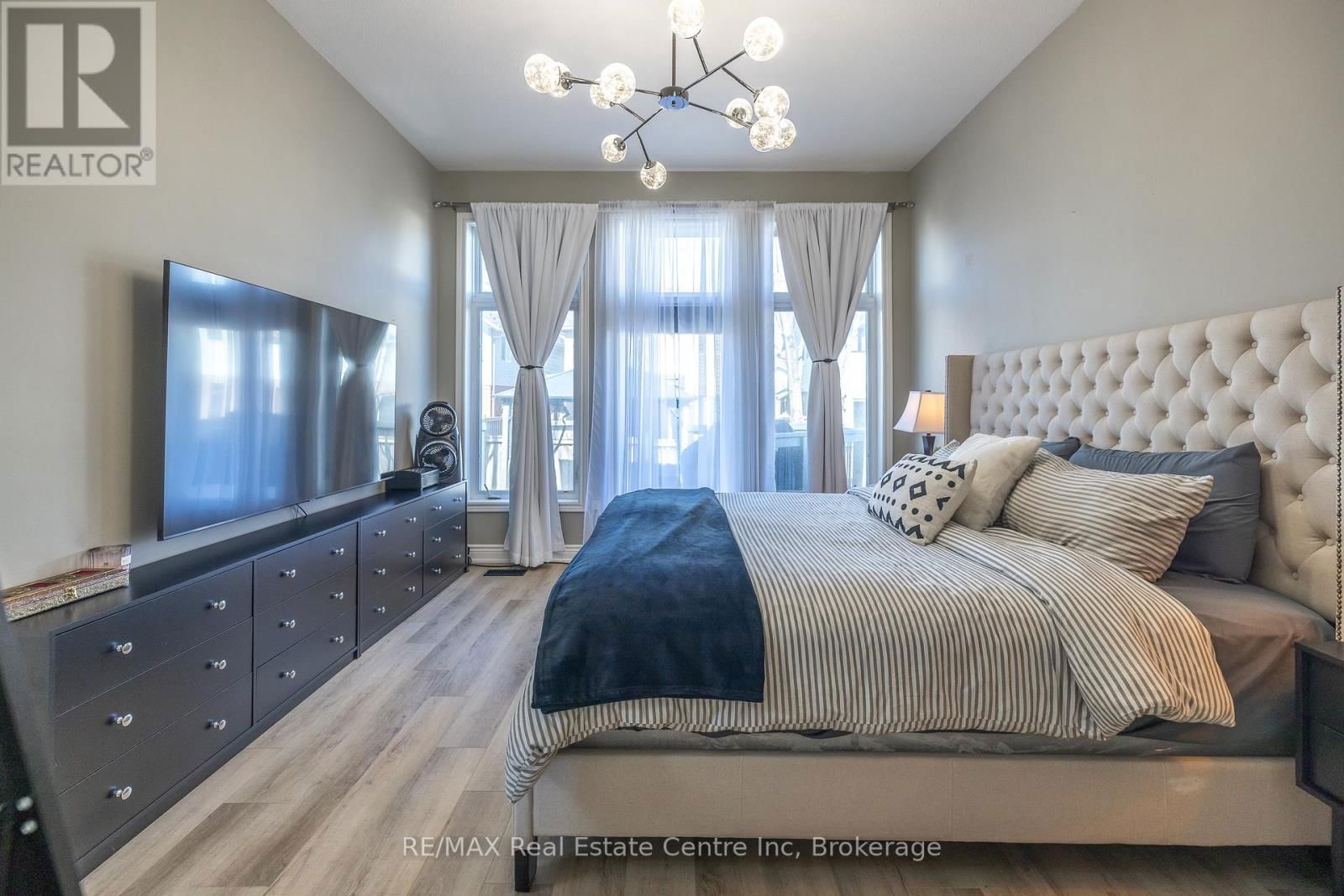 152 GOODWIN DRIVE Image 26