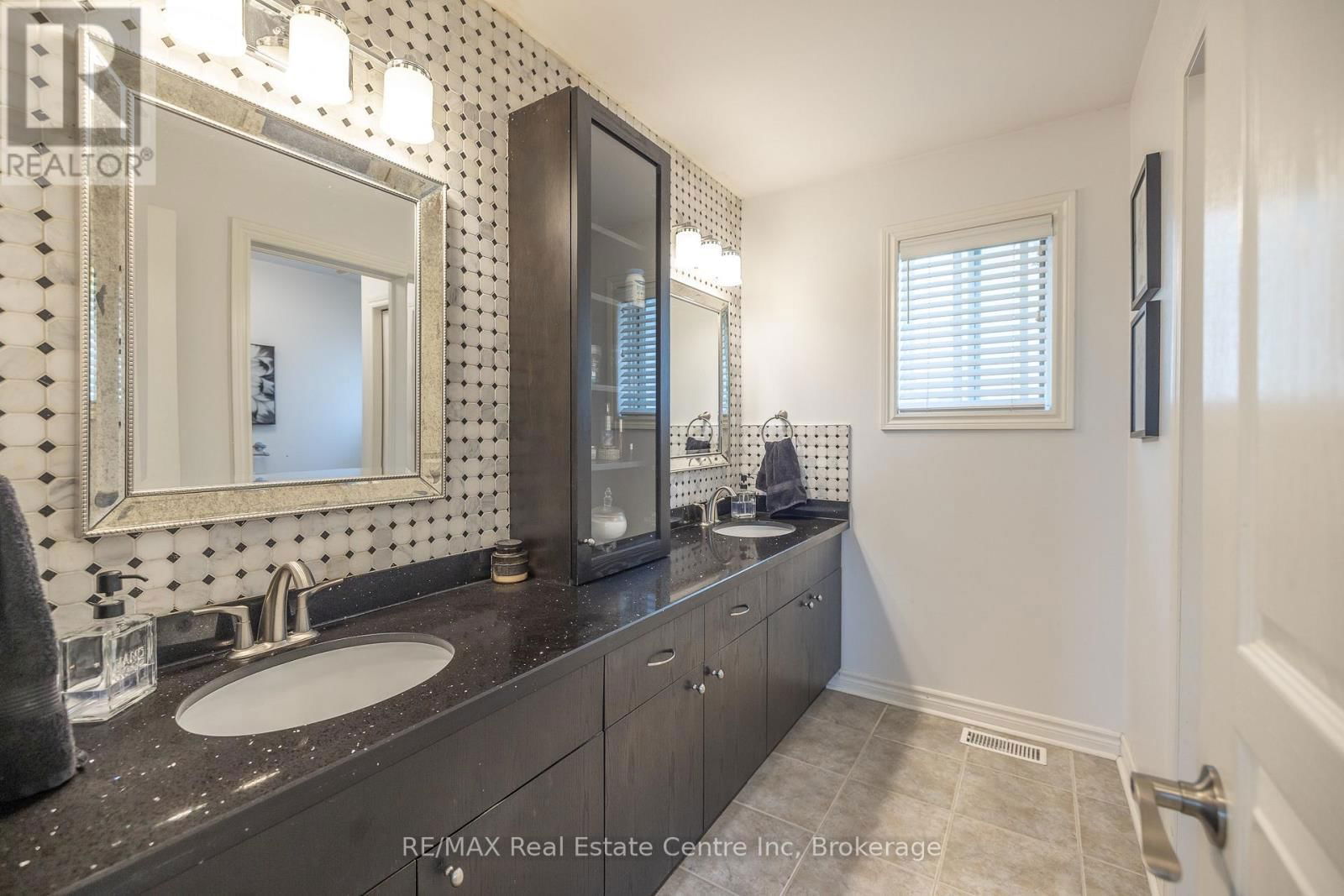 152 GOODWIN DRIVE Image 38
