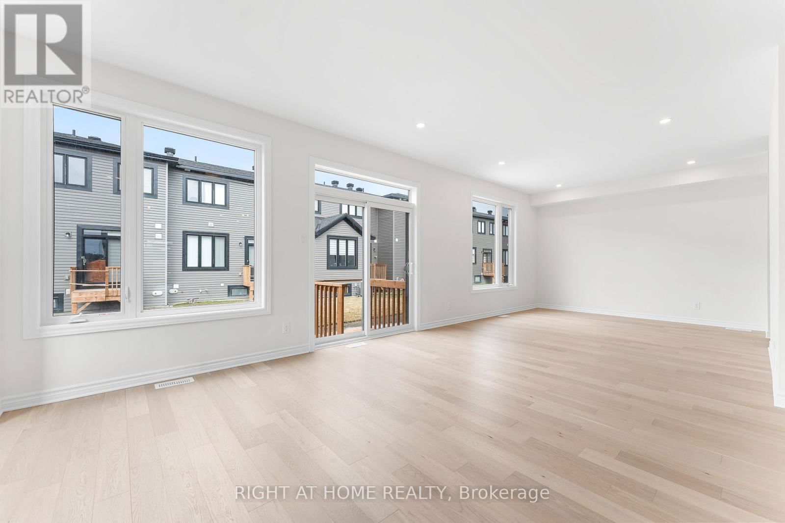 118 LUMEN PLACE Image 17