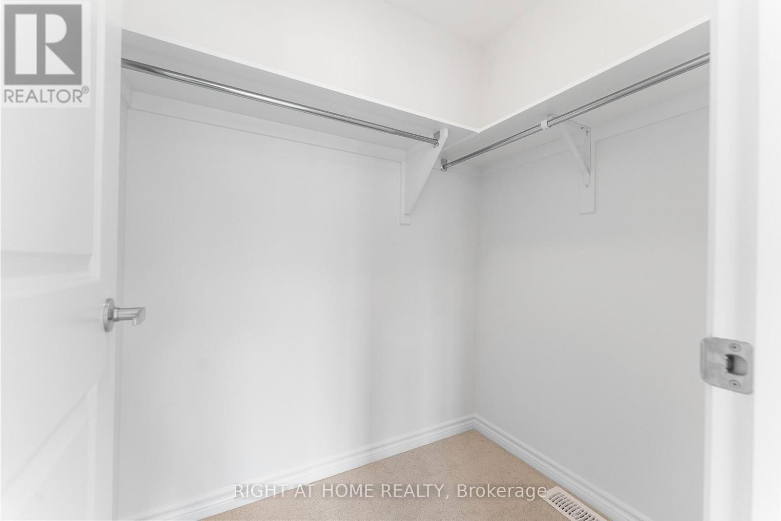 118 LUMEN PLACE Image 27