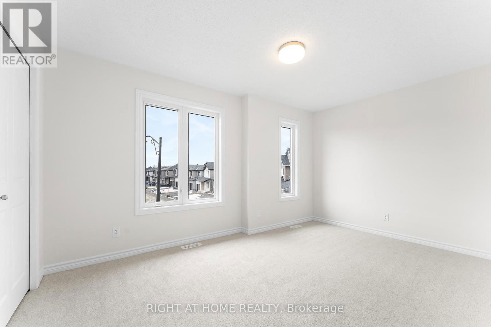 118 LUMEN PLACE Image 34