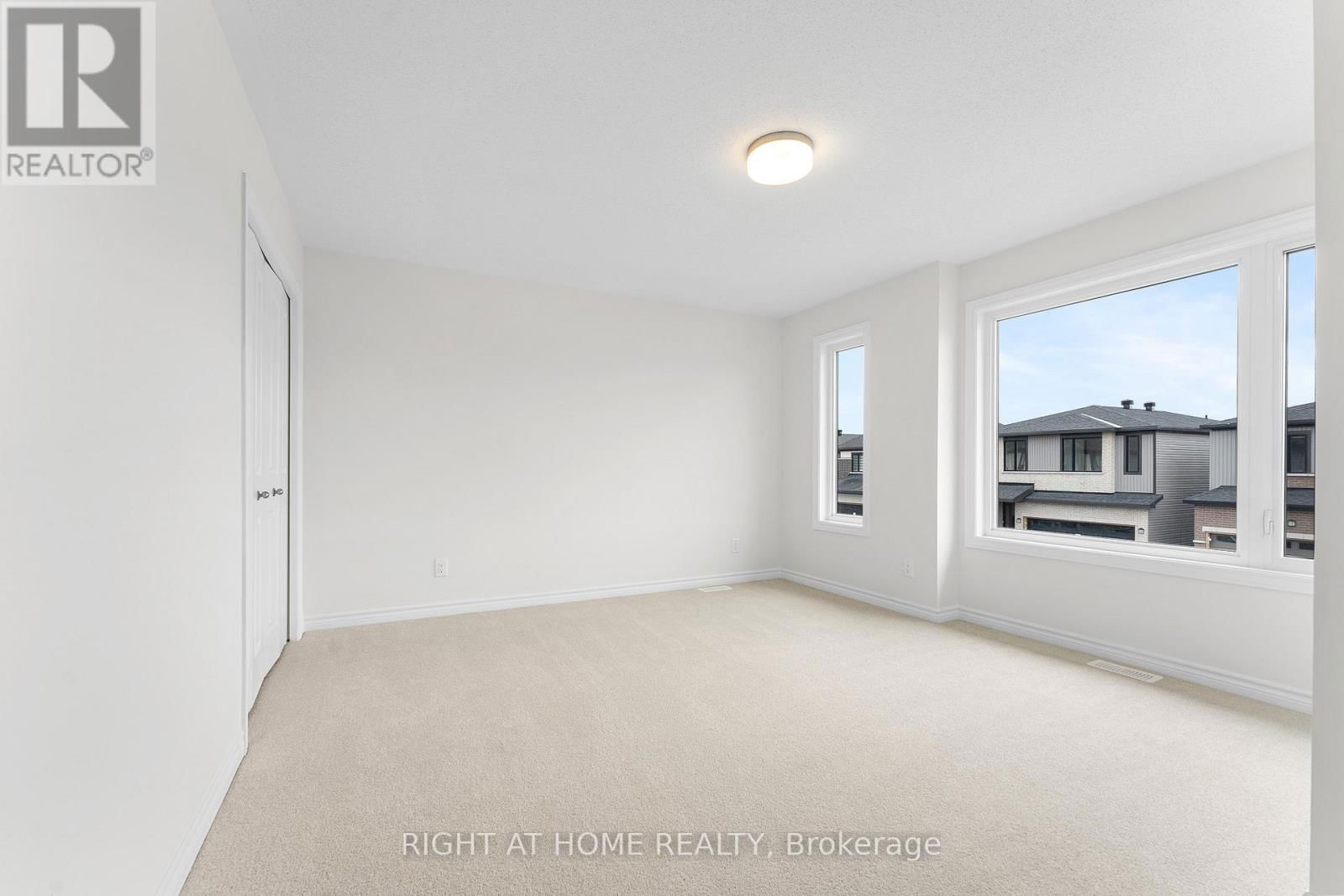 118 LUMEN PLACE Image 36