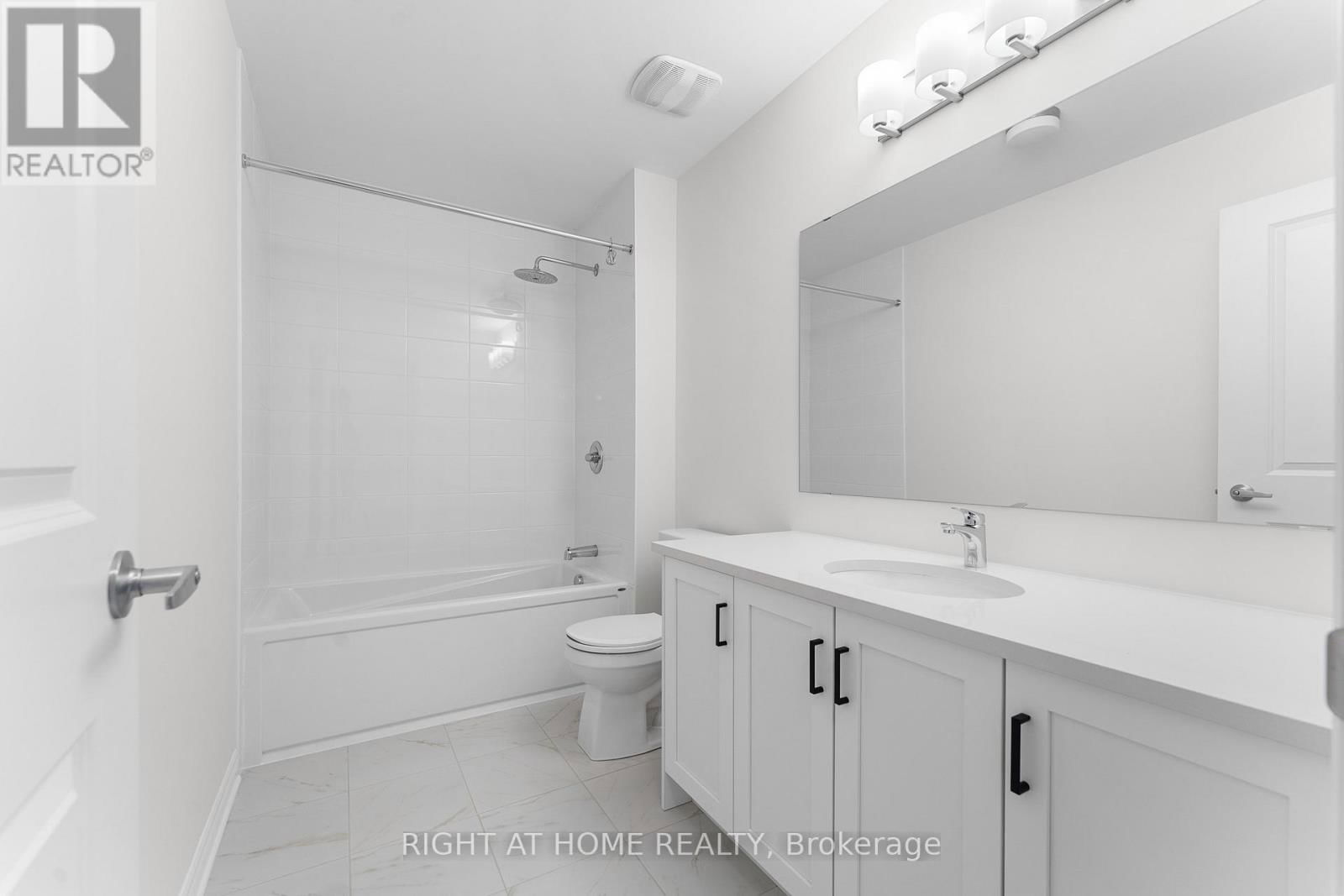 118 LUMEN PLACE Image 38