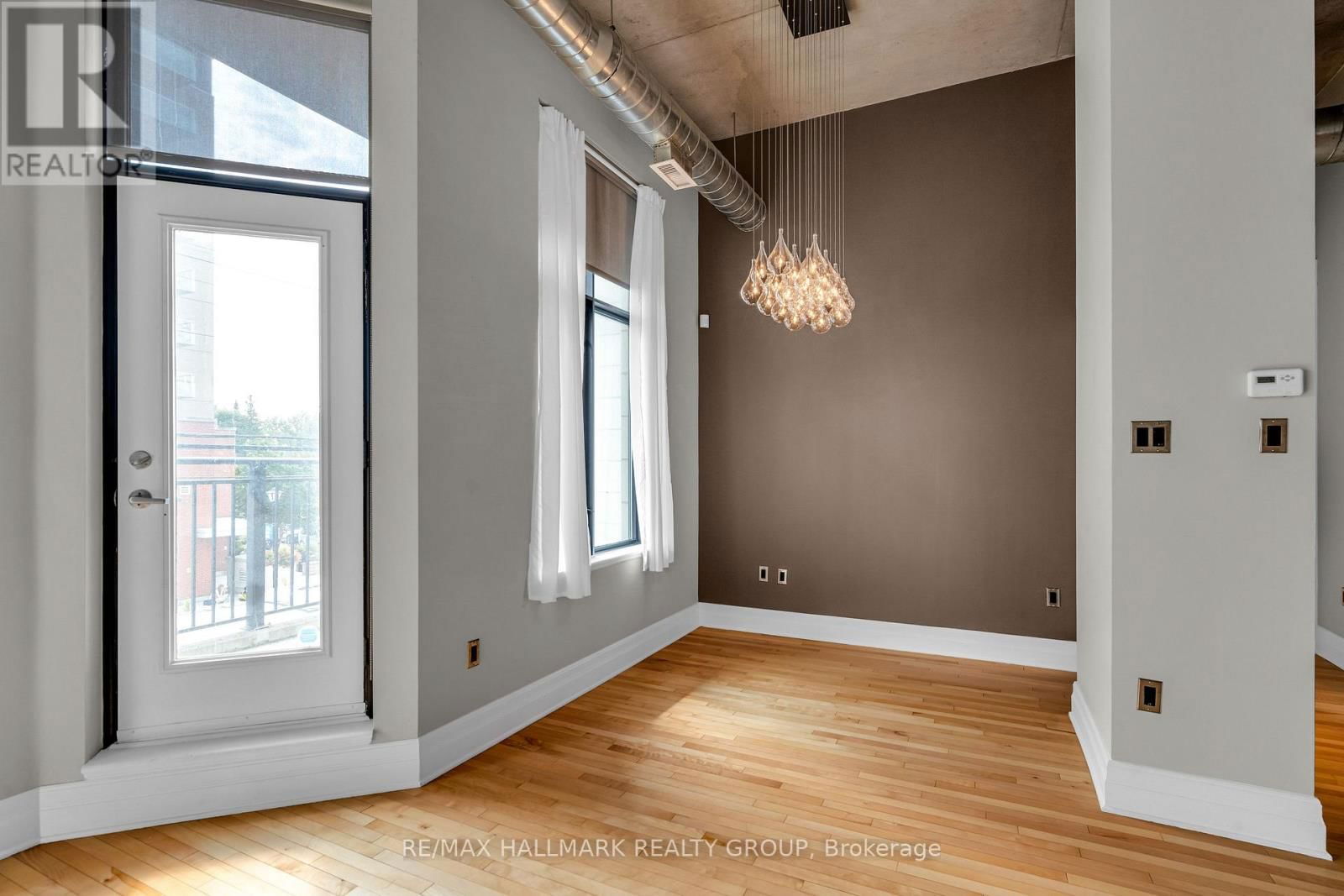 206 - 420 BERKLEY AVENUE Image 18