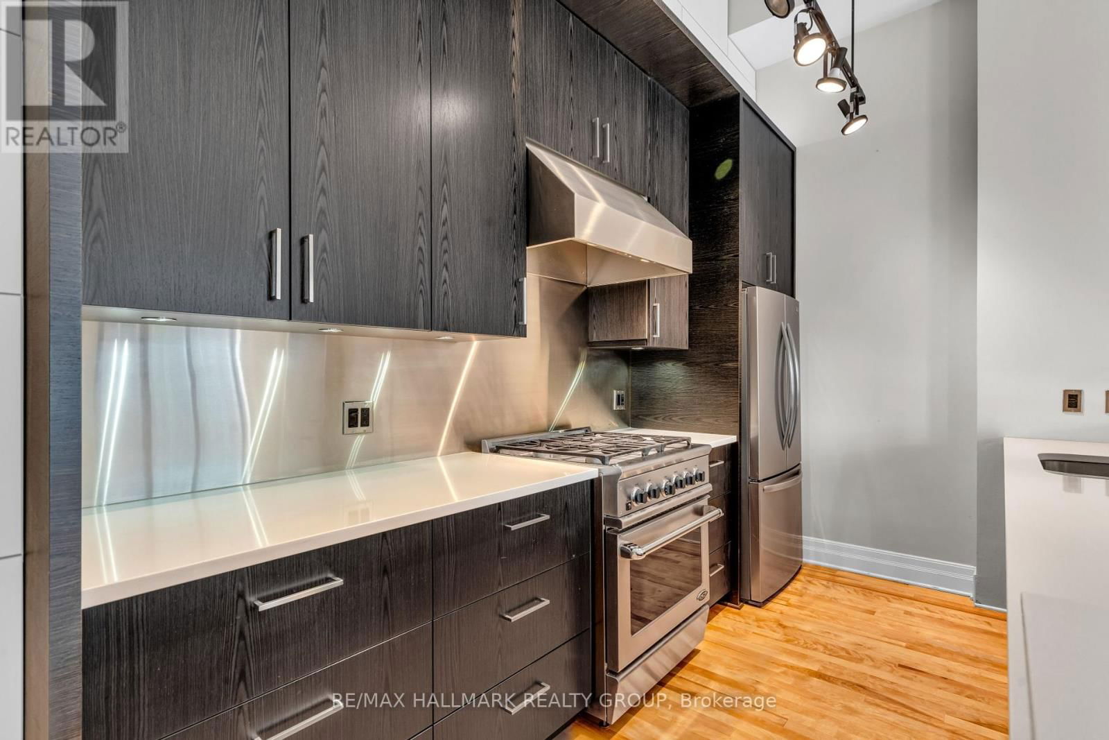 206 - 420 BERKLEY AVENUE Image 5