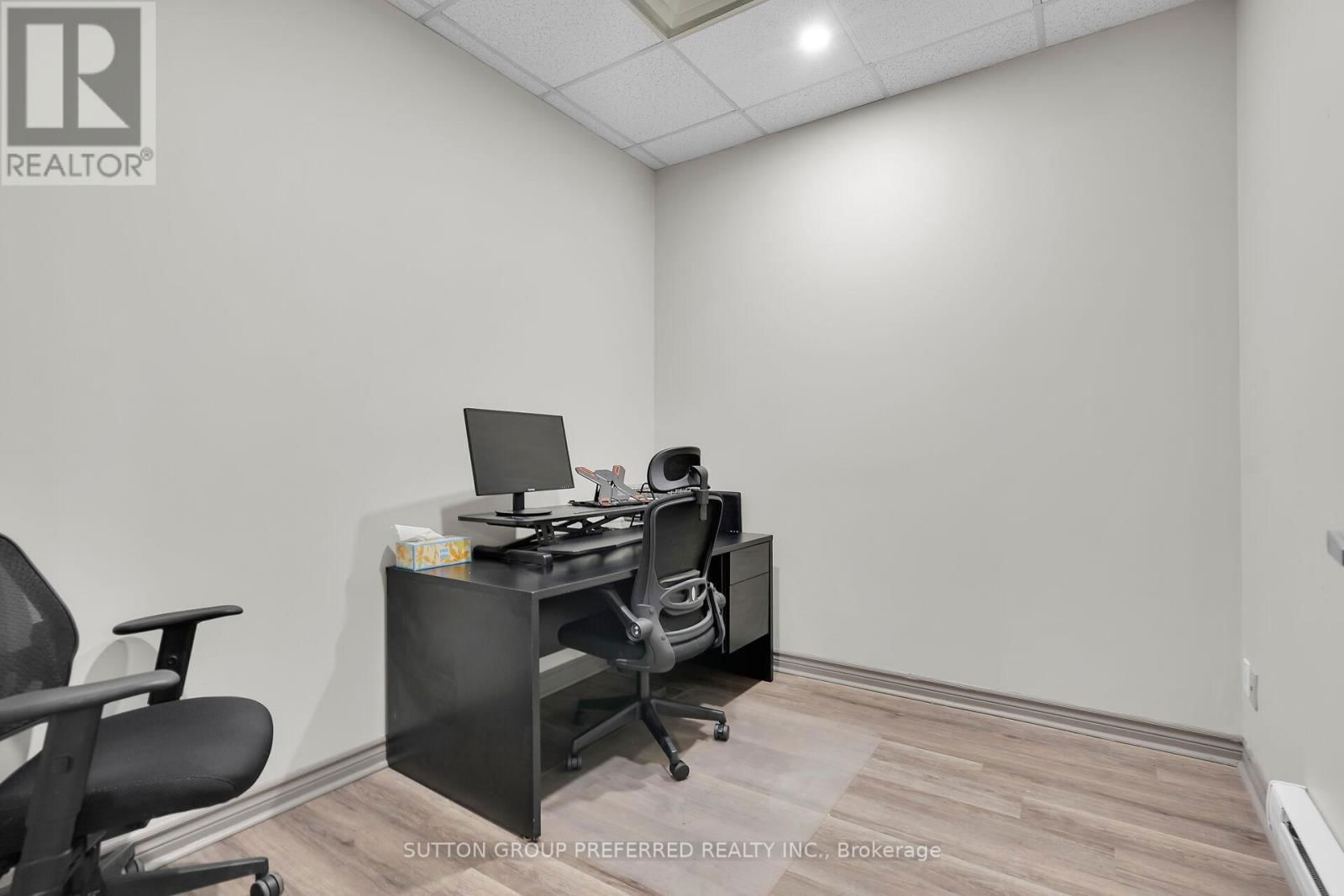 118 - 119 - 379 DUNDAS STREET Image 12