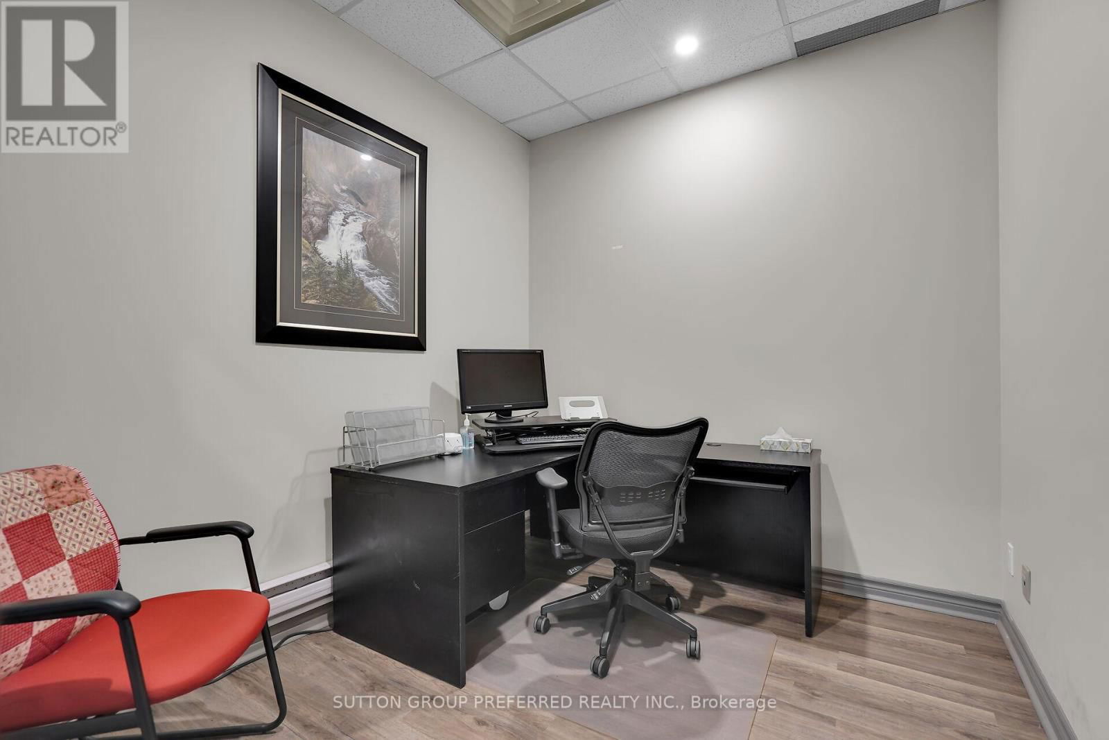 118 - 119 - 379 DUNDAS STREET Image 13