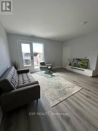 110 - 1350 HEMLOCK ROAD Image 6