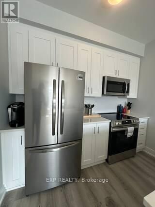 110 - 1350 HEMLOCK ROAD Image 9