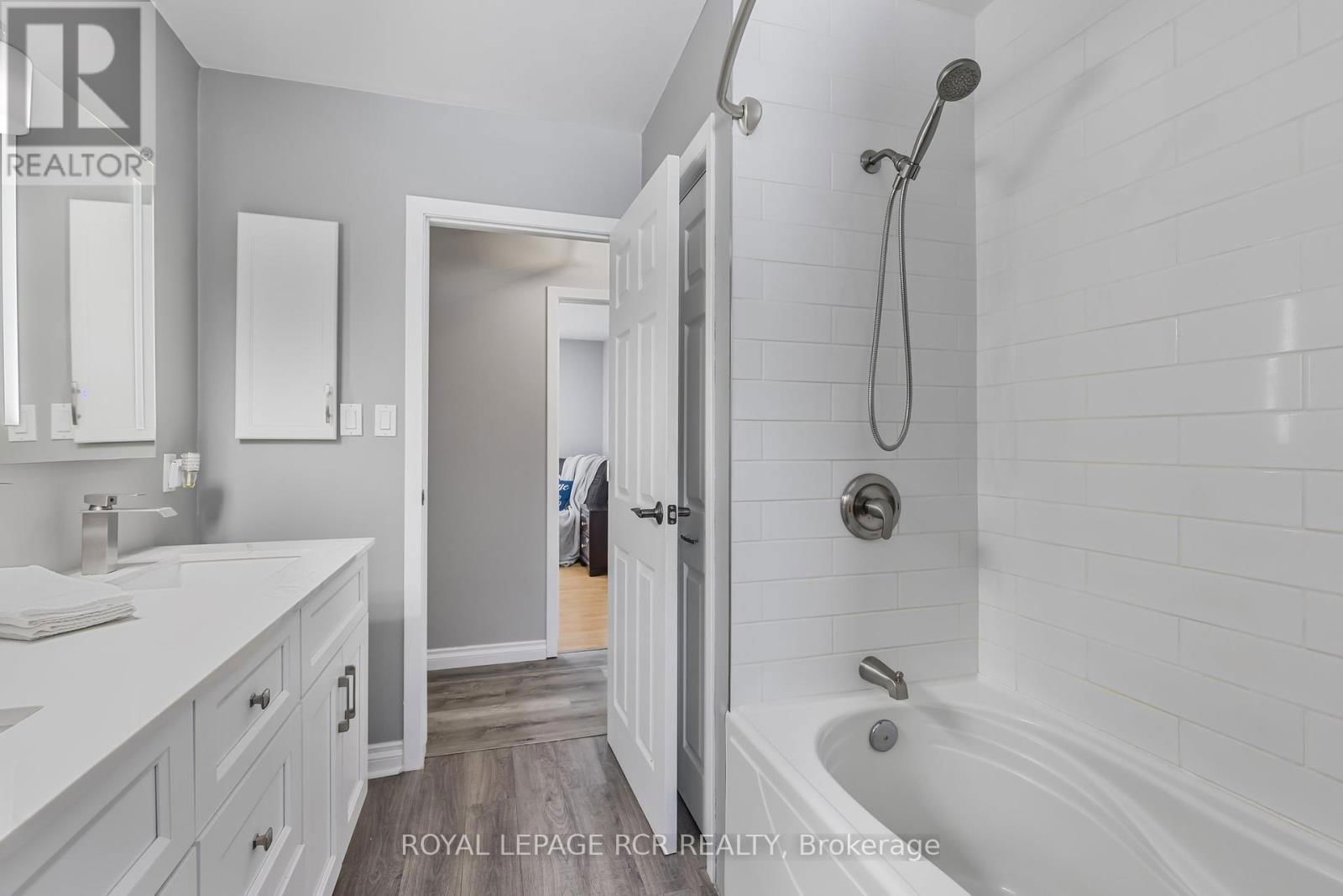 41 WELLINGTON ROAD 19 Image 17