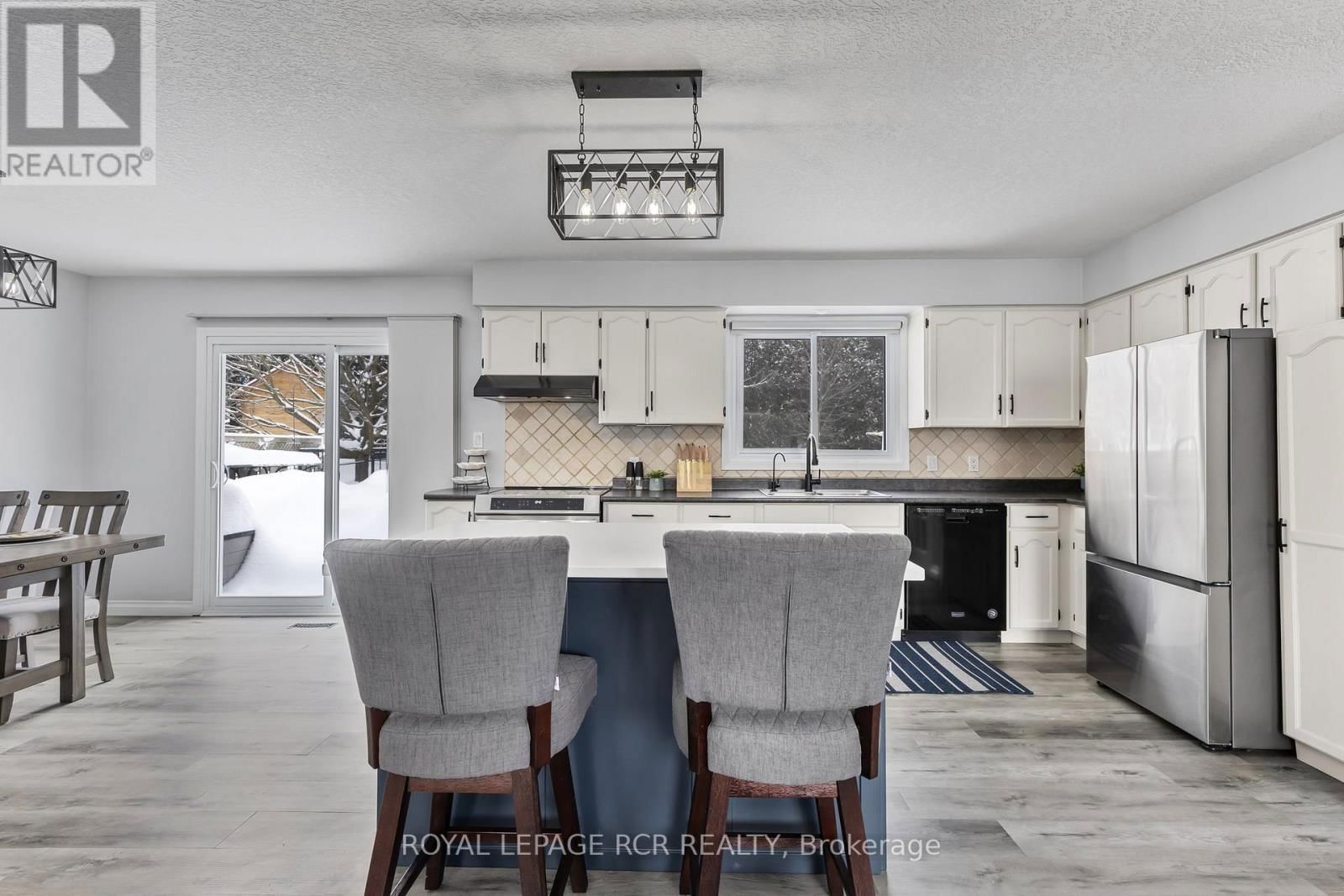 41 WELLINGTON ROAD 19 Image 4