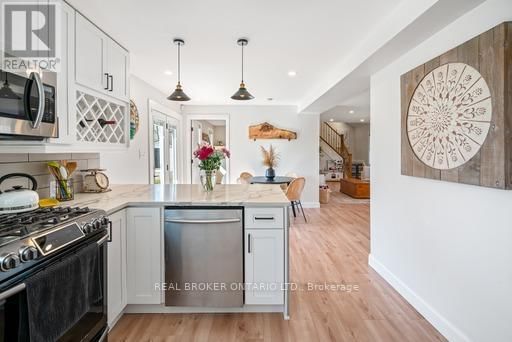 2913 RIDGEMOUNT ROAD Image 12