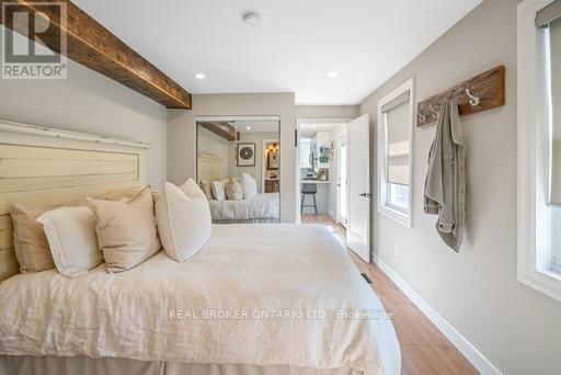 2913 RIDGEMOUNT ROAD Image 14