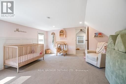 2913 RIDGEMOUNT ROAD Image 17