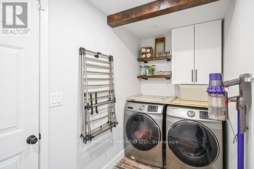 2913 RIDGEMOUNT ROAD Image 21
