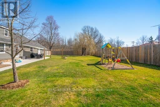 2913 RIDGEMOUNT ROAD Image 4