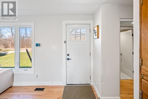 2913 RIDGEMOUNT ROAD Image 6
