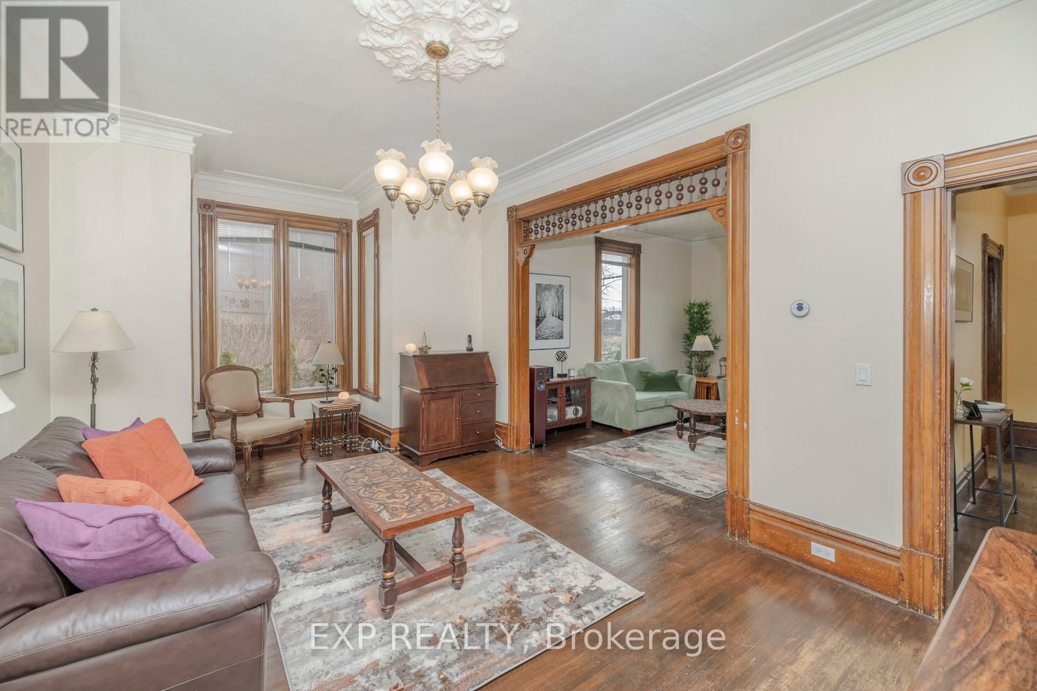 71 HIGH STREET Image 17