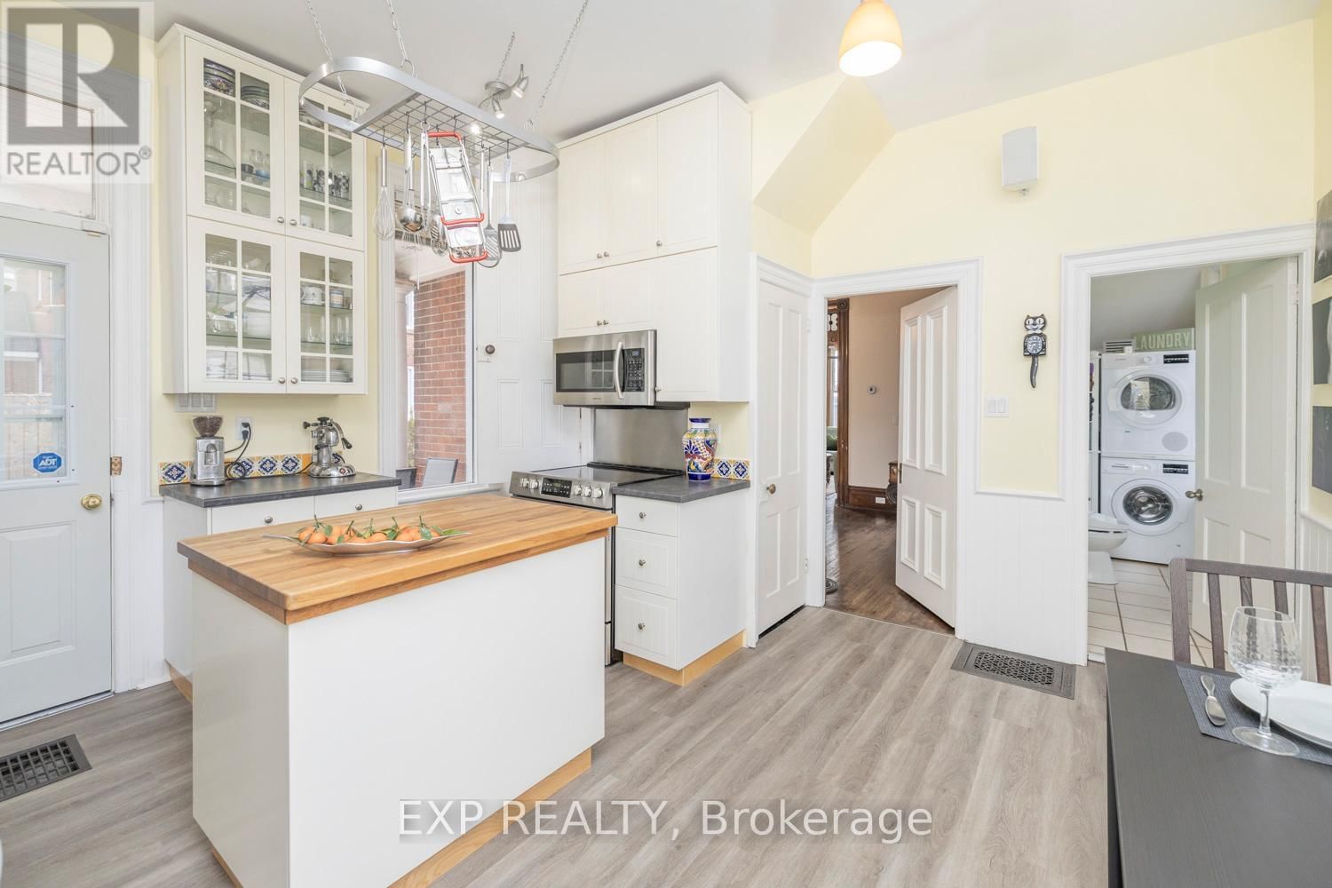 71 HIGH STREET Image 27