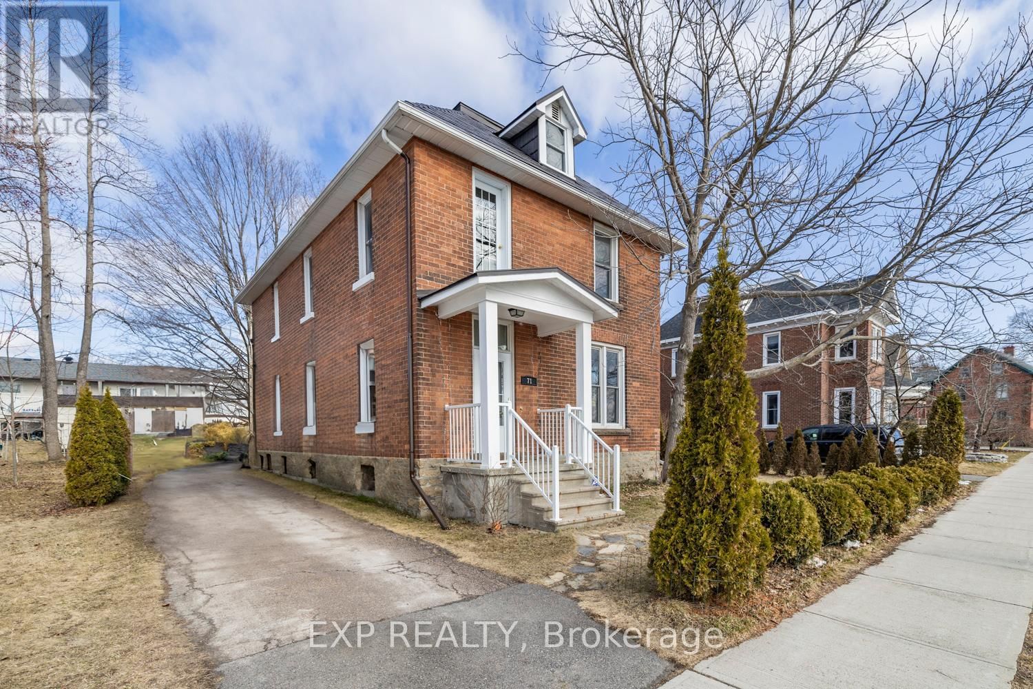 71 HIGH STREET Image 3