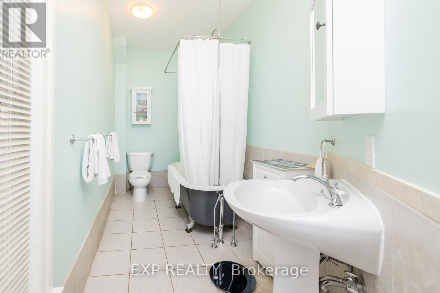 71 HIGH STREET Image 33