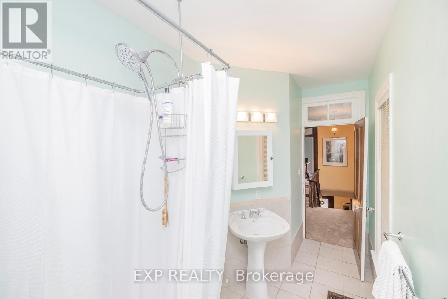 71 HIGH STREET Image 34