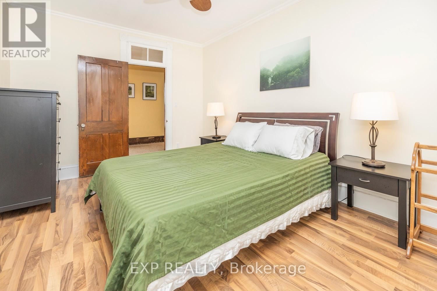 71 HIGH STREET Image 36