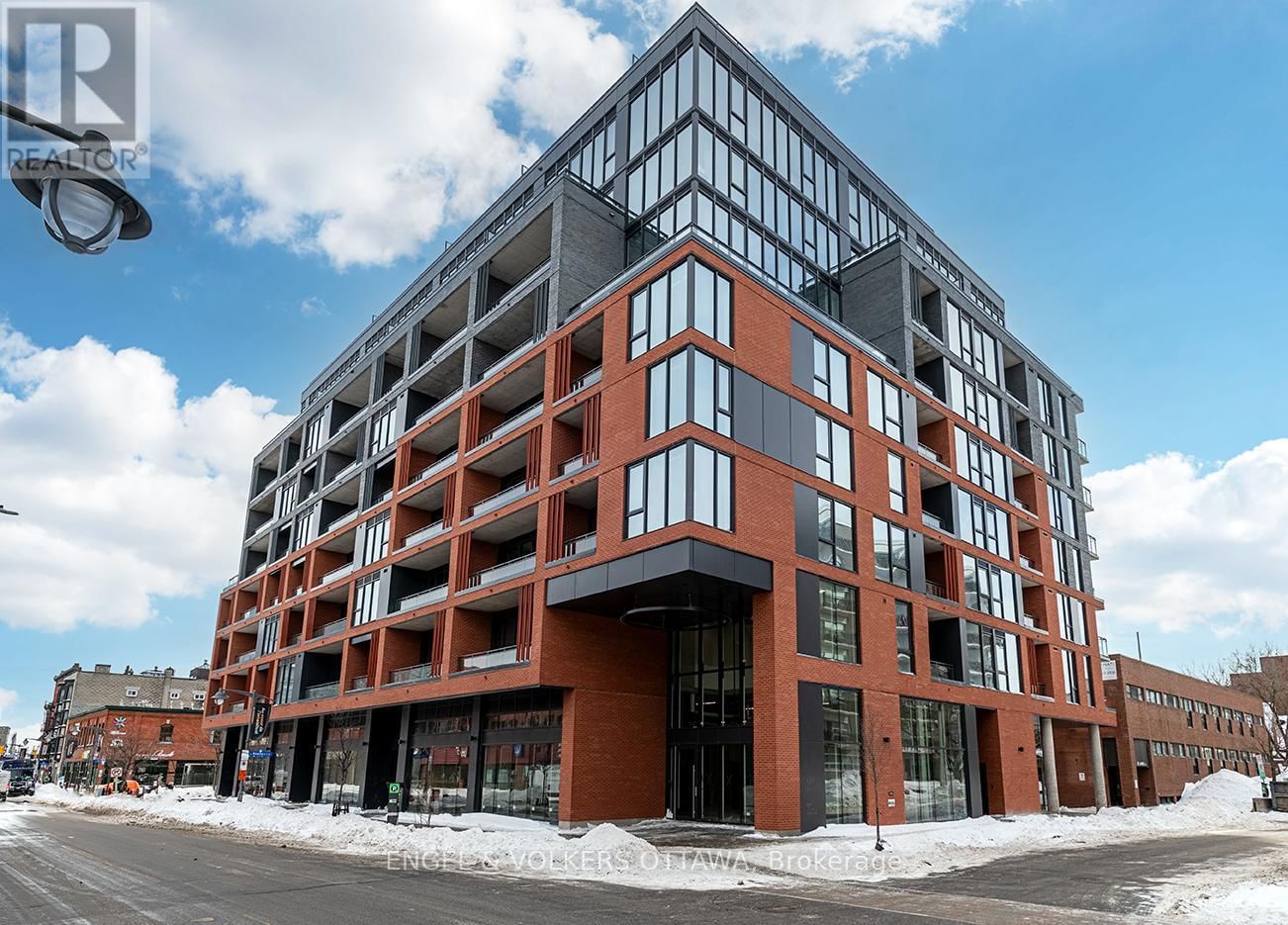 709 - 10 JAMES STREET Image 1