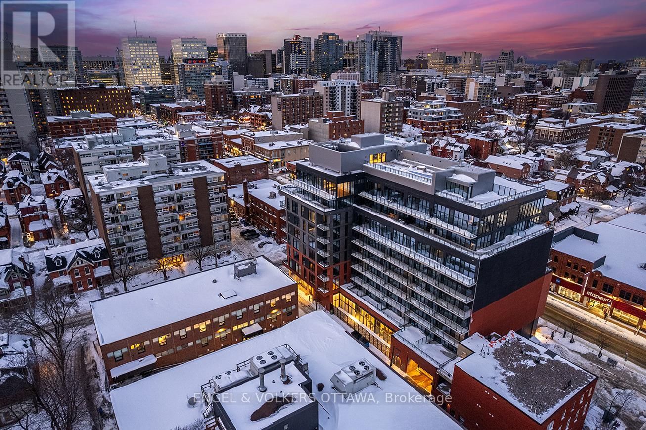 709 - 10 JAMES STREET Image 32