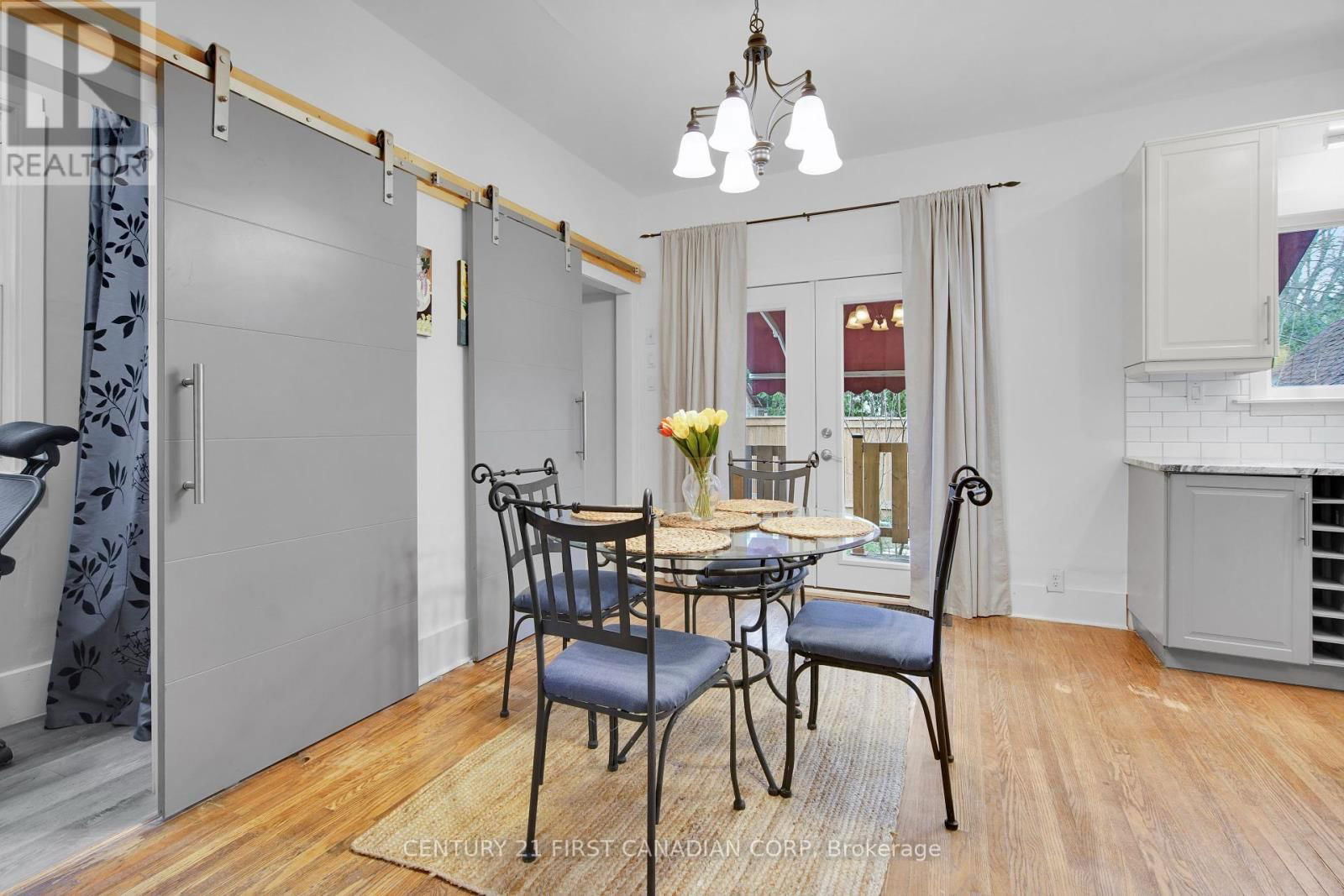 353 CHEAPSIDE STREET Image 12