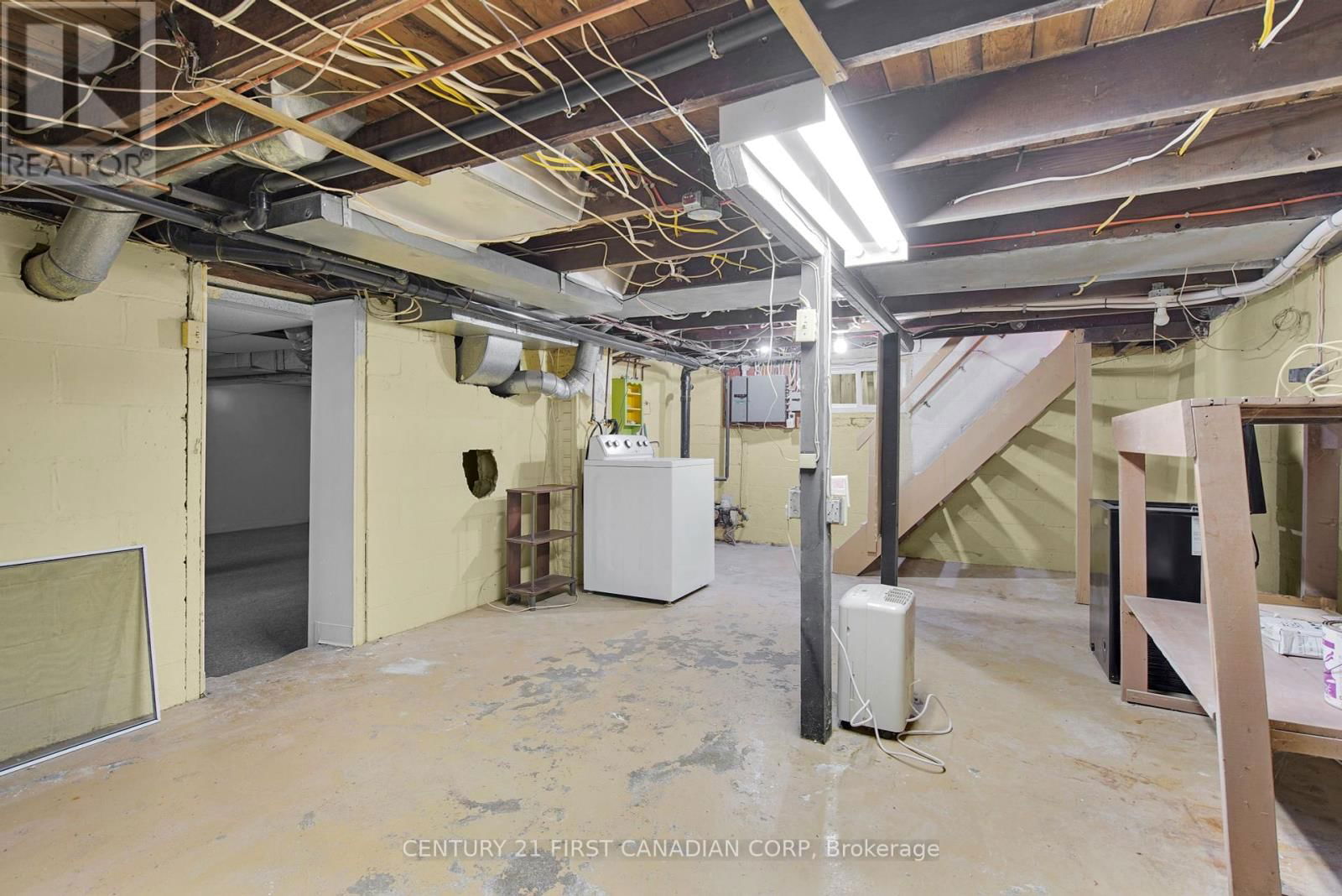 353 CHEAPSIDE STREET Image 23