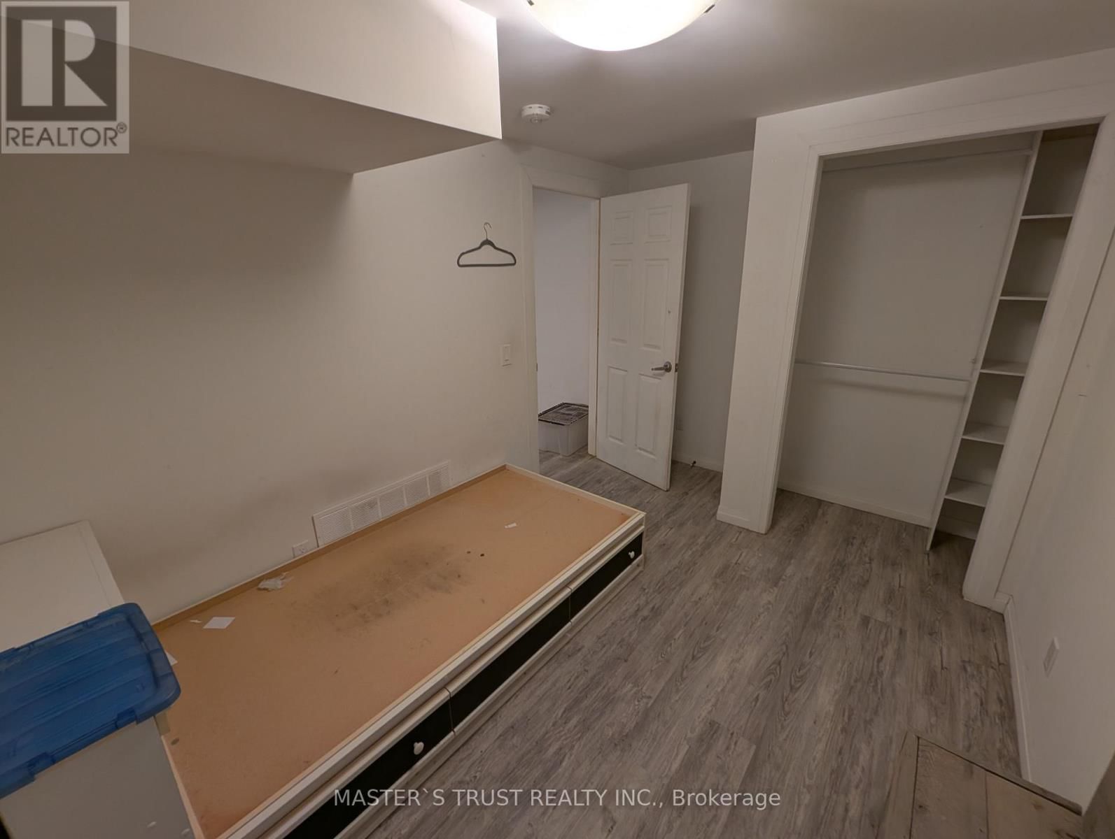 358 JOHN STREET NORTH Image 10