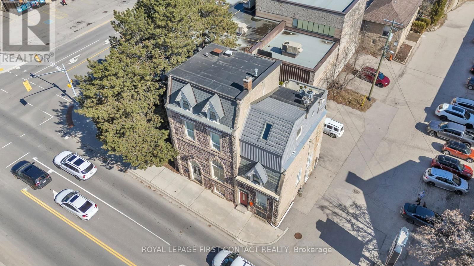 130 ST DAVID STREET SOUTH Image 47