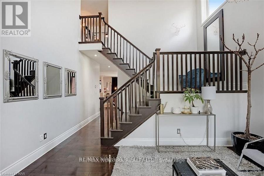 6618 FLORA COURT Image 4